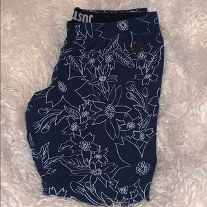 NIKE FLOWER LEGGINGS